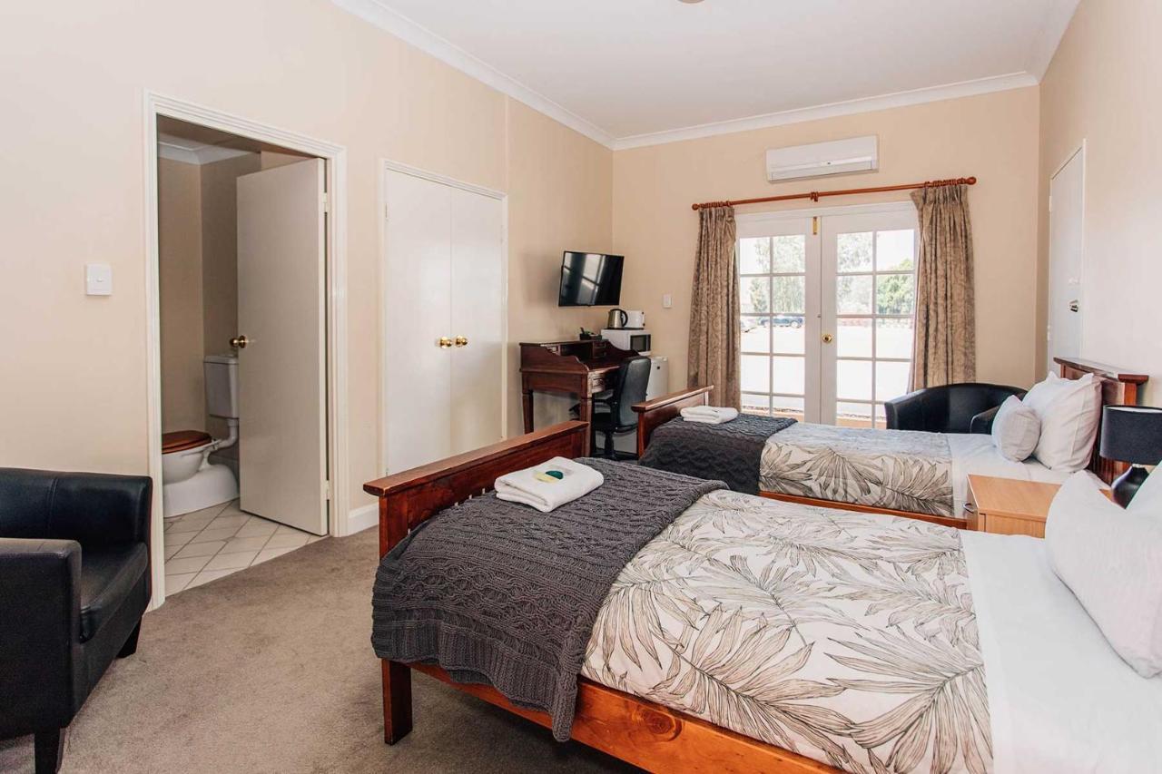 Settlers Hotel York Ngoại thất bức ảnh