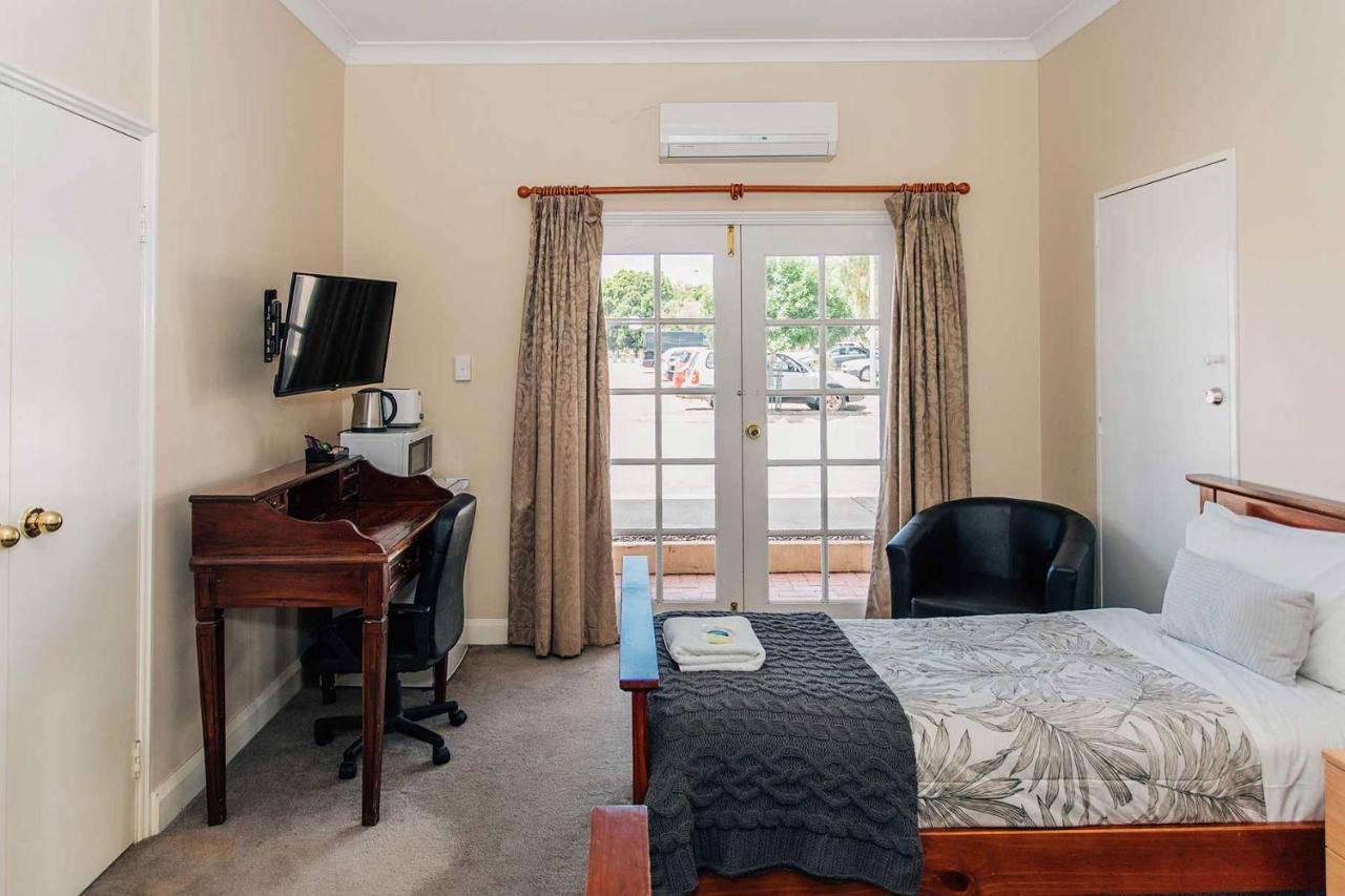 Settlers Hotel York Ngoại thất bức ảnh